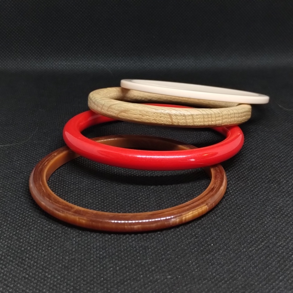 Multiset bangle brace